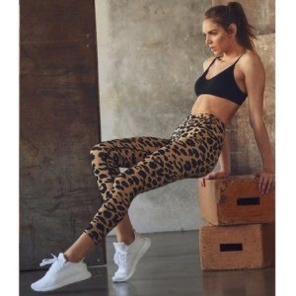 High Waist Animal Print Leopard Print legging M New In Package Brown leopard - Picture 3 of 8